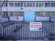 Capannone in vendita di 257 m² in Via Predda Niedda Strada 1