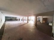 Capannone in vendita di 279 m² in Via Stoppani