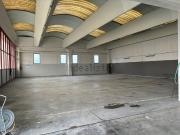 Capannone in vendita di 295 m² in Strada Per Quinzanello, 1