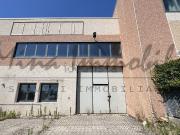 Capannone in vendita di 300 m² in Via Motta Visconti