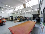 Capannone in vendita di 320 m² in Via Quittengo