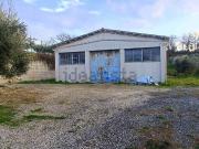 Capannone in vendita di 332 m² in Via la Santa