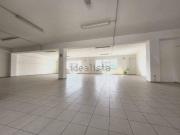 Capannone in vendita di 350 m² in Via del Commercio, 15