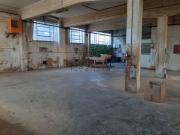 Capannone in vendita di 350 m² in Via Milano