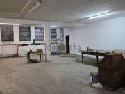 Capannone in vendita di 358 m² in Via Emilia Ovest, 111