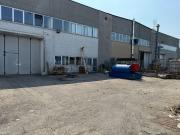 Capannone in vendita di 400 m² in Via Friuli, 57