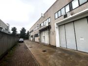 Capannone in vendita di 400 m² in Via L. Meraviglia, 31