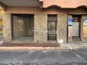 Capannone in vendita di 40 m² in Via Ghirardi, 67