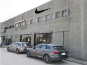 Capannone in vendita di 430 m² in Via Annibale Zucchini, 25