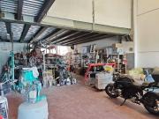 Capannone in vendita di 444 m² in Via Livorno, 70