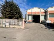 Capannone in vendita di 456 m² in Via Norvegia, 2