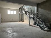 Capannone in vendita di 460 m² in Via Cortemilia, 20