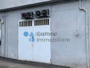 Capannone in vendita di 480 m² in Via Montagna Spaccata