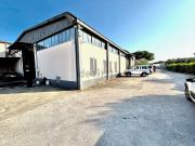 Capannone in vendita di 500 m² in Via Smeraldo
