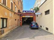 Capannone in vendita di 530 m² in Via Emilia Est