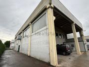 Capannone in vendita di 551 m² in Piazza...