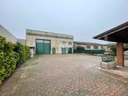 Capannone in vendita di 600 m² in Strada Marchionale, 52
