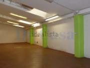 Capannone in vendita di 600 m² in Via Pero, 9