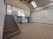 Capannone in vendita di 615 m² in Via Luigi Pasteur, 5