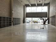 Capannone in vendita di 625 m² in Via dei Setaioli