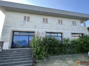 Capannone in vendita di 650 m² in Via di Carità E Lavoro, 22