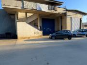 Capannone in vendita di 665 m² in Strada Fosso Cavone