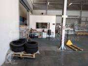 Capannone in vendita di 695 m² in Via Pianodardine