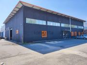 Capannone in vendita di 697 m² in Strada Asi