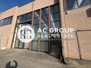Capannone in vendita di 702 m² in Via Stabilimenti