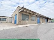Capannone in vendita di 775 m²