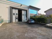 Capannone in vendita di 787 m² in Via Piazze, 15