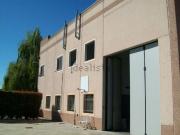 Capannone in vendita di 830 m² in Via 2 Giugno