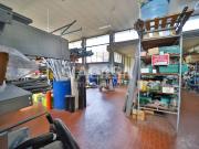 Capannone in vendita di 832 m²