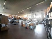 Capannone in vendita di 900 m²