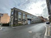 Capannone in vendita di 900 m² in Via della Vittoria, 12
