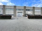 Capannone in vendita di 945 m² in Via del bosco, 40