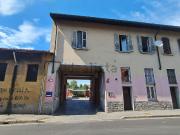 Capannone in vendita di 95 m² in Via Cusago, 20