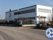 CAPANNONE INDIPENDENTE CON AREA ESTERNA