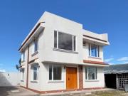 CAPELO, vendo casa estrenar, 4 dormitorios, patio, 2...