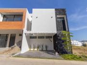 CAPITAL NORTE COTO PONTEVEDRA CASA EN VENTA