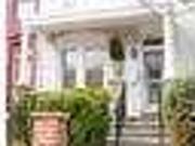 Capitol Hill Townhouse garage 3 bedrooms 2 bathrooms...