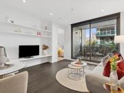 Capture the Essence of Stylish South Yarra!