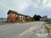 Carate Brianza 20 vani 688mq