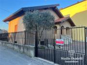 Carate Brianza quadrilocale 166mq