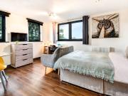 Cardigan Lane, Leeds LS4, 1 bed flat to rent, £1,170 pcm...