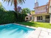Carlos Casares y Av. Libertador Casa con jardín y pileta...