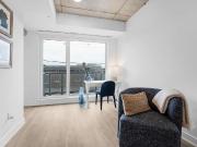 Carlton West Brand New, High End Rental