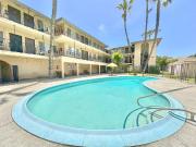 Carlyle Courtyard Studio Apartment for Rent at 2630 W...