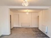 Carmarthen Road, Fforestfach, 2 Bedroom Apartment