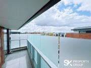 Carnegie Two Bedrooms Apartment Fully Furnished